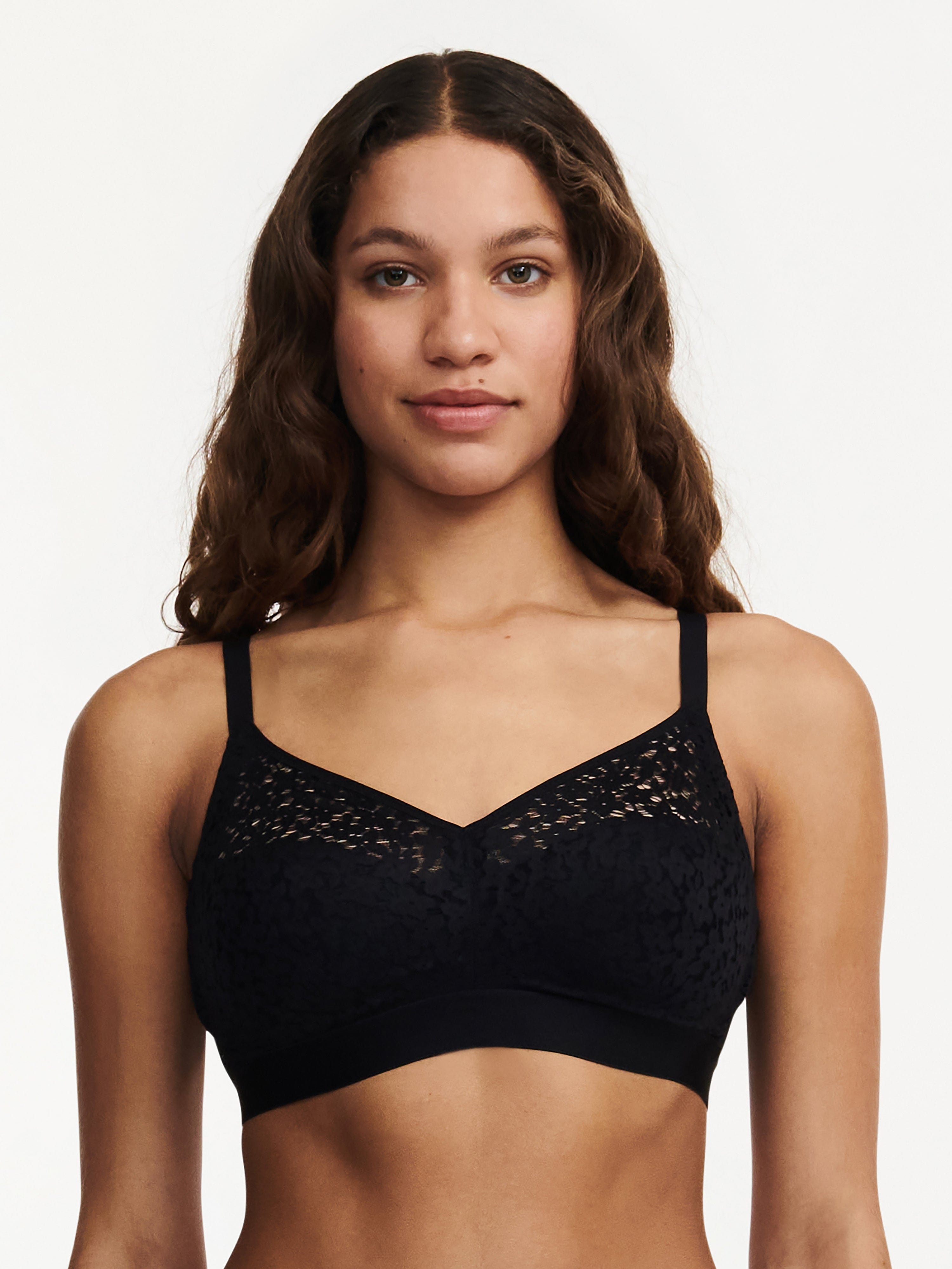 Tanga Invisible Chantelle 2289 - Taille FR42/EU40 - Cardinal Framboise - Neuf Avec étiquettes