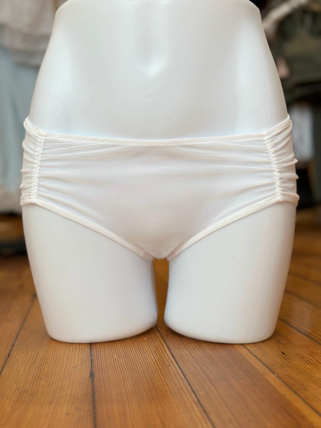 Only Hearts brief White / S Only Hearts Whisper Ruched Hipster