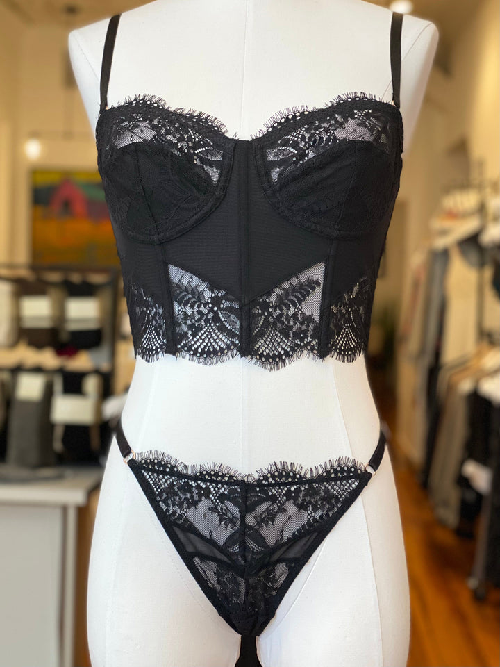 Samantha Chang thongs Black / OS Samantha Chang Illusion Adjustable String