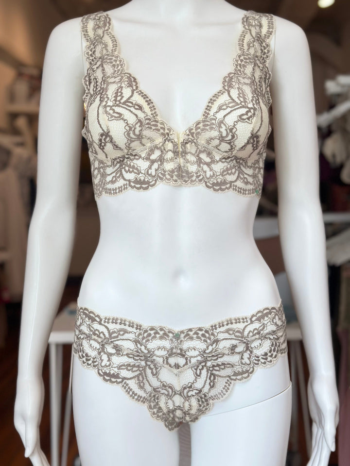 Clo Intimo bralette CLO intimo Fortuna Front Close Bralette