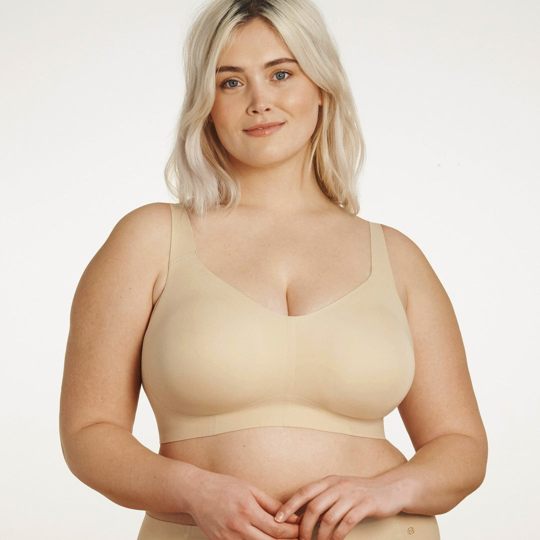 Evelyn Bobbie bralette Sand / M Evelyn Bobbie The Beyond Bra