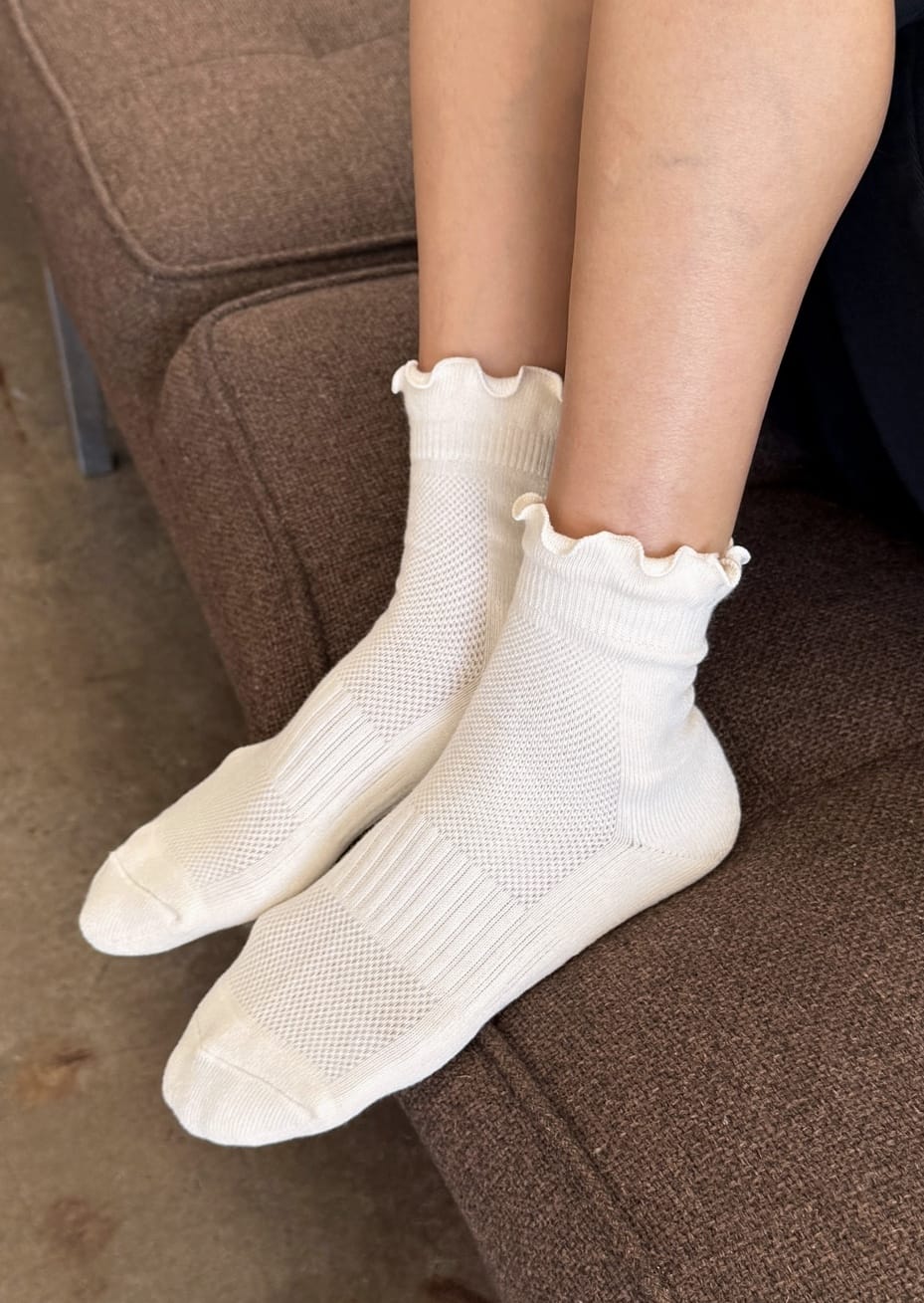 Le Bon Shoppe Socks Black / One Size Le Bon Shoppe Ruffled Hugger Crew Sock