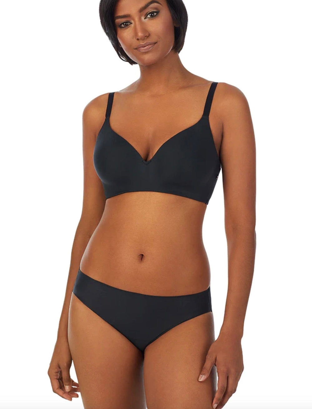 Le Mystere Women's Slim Profile Minimizer Bra, Black, 32 C : :  Clothing, Shoes & Accessories