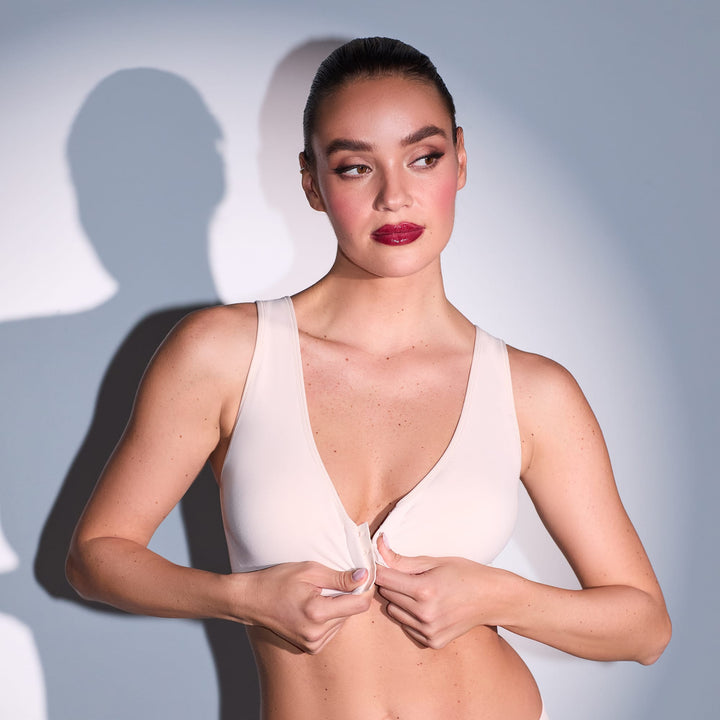 Le Mystère wireless bra Le Mystere Seamless Comfort Front Close Bra