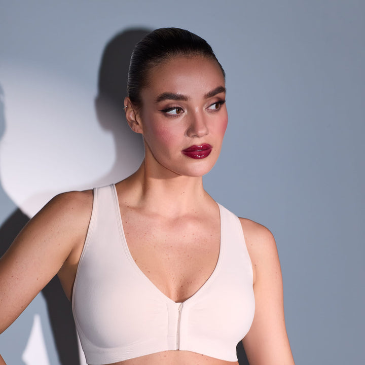 Le Mystère wireless bra Le Mystere Seamless Comfort Front Close Bra