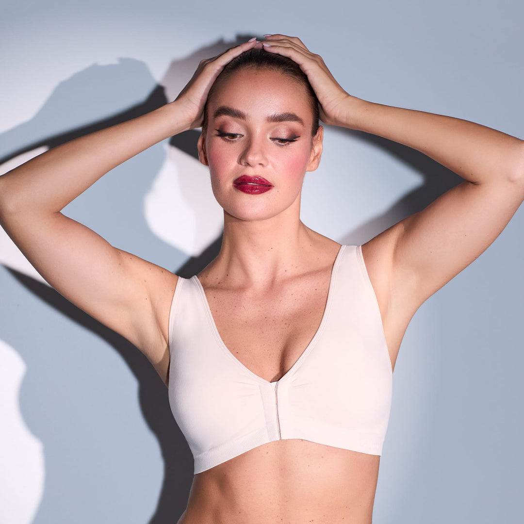 Le Mystère wireless bra Le Mystere Seamless Comfort Front Close Bra