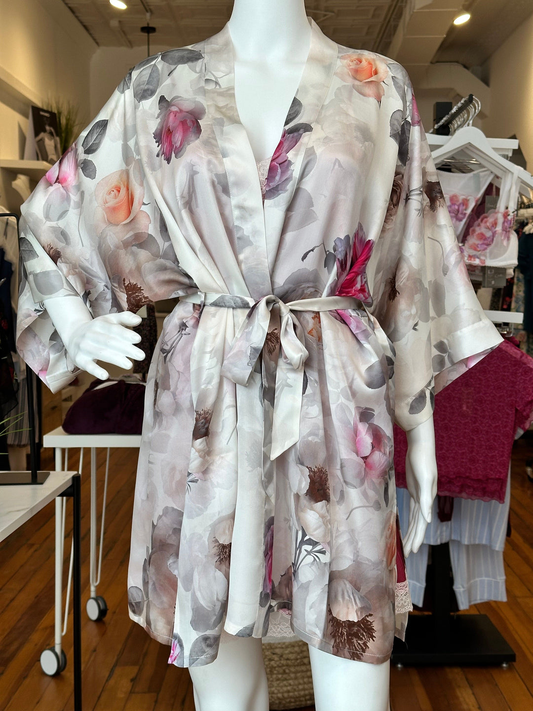 Samantha Chang robe One Size Samantha Chang Classic Silk Short Kimono- Summer Blossoms