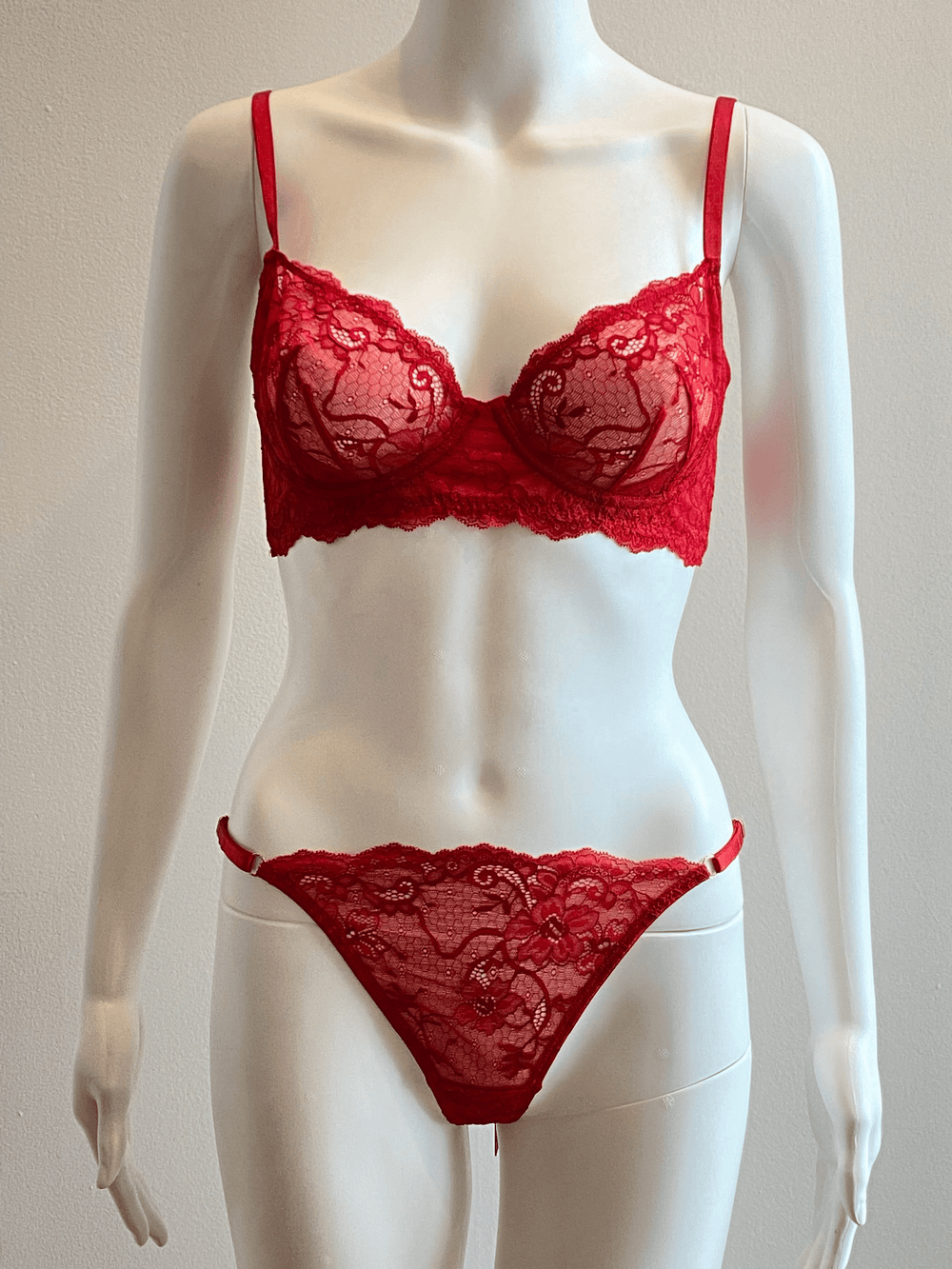 Samantha Chang underwire bra True Red / 32D Samantha Chang All Lace Amour Underwire Bra