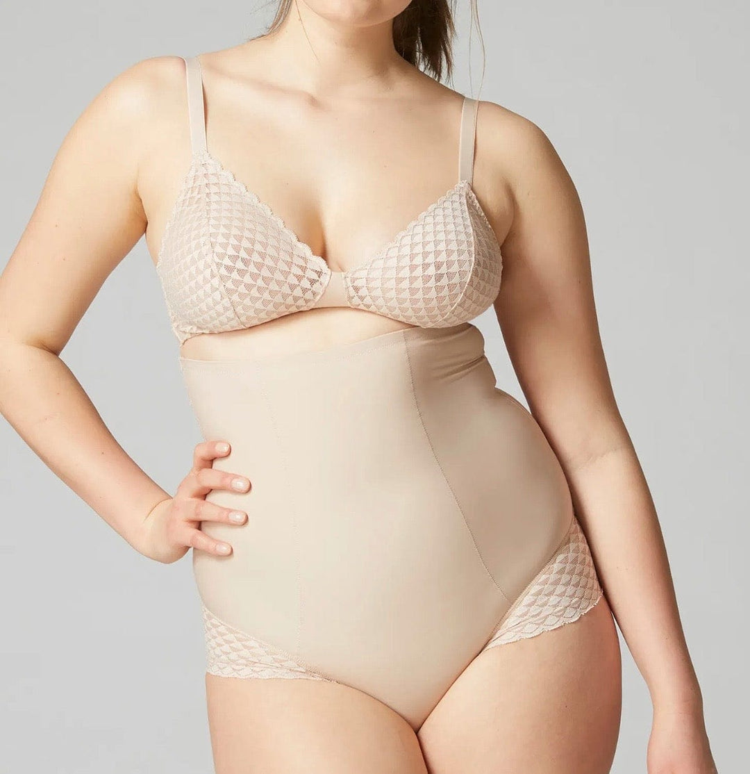 LEONISA Undetectable step-in mid-thigh body shaper